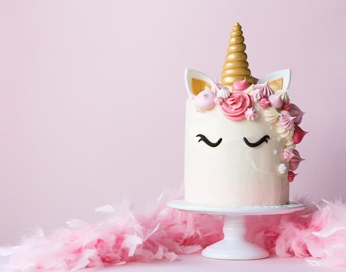 Tarta americana de fondant decorada como un unicornio